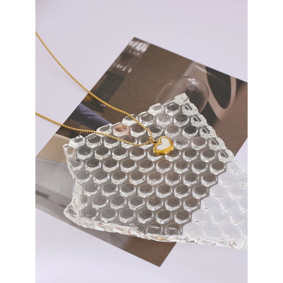 18K Gold Plated Mother of Pearl Shell Heart Necklace image 4